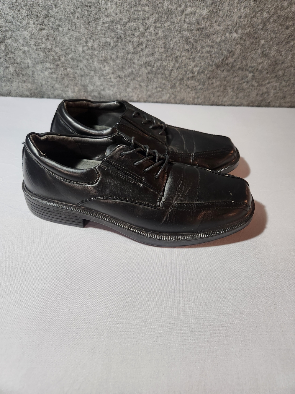 Covington Black Oxford Shoes Size 8.5 Wide